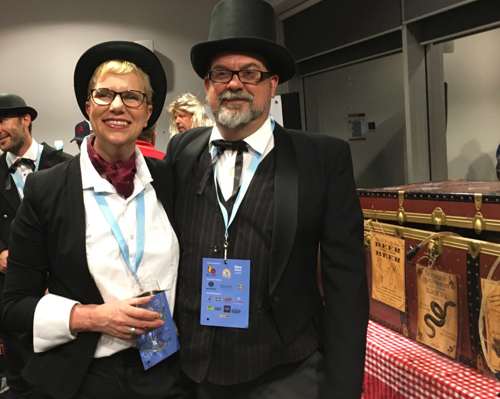 SABC Competitions director Gary Waters with his wife Lee at the 2018 ANHC.